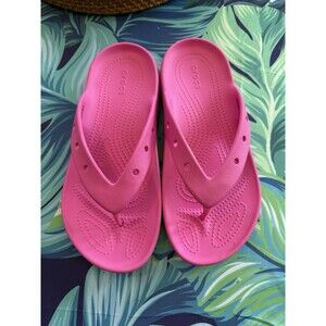 CROCS Vibrant Pink V2 Size 9 Ladies Flip Flops